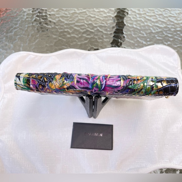 EUC Brahmin Visionary Skylar Clutch - Picture 3 of 9